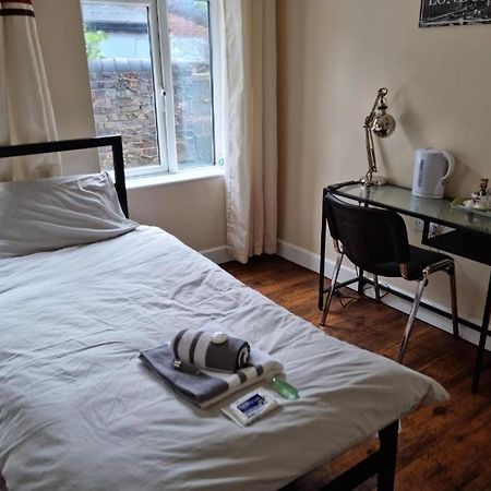 Waterlooguesthouse Hanley Extérieur photo